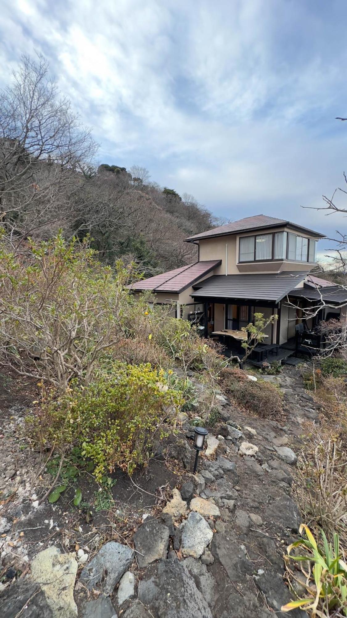 伊豆高原 温泉付別荘 Isana Mountain Villa Futo Exterior photo