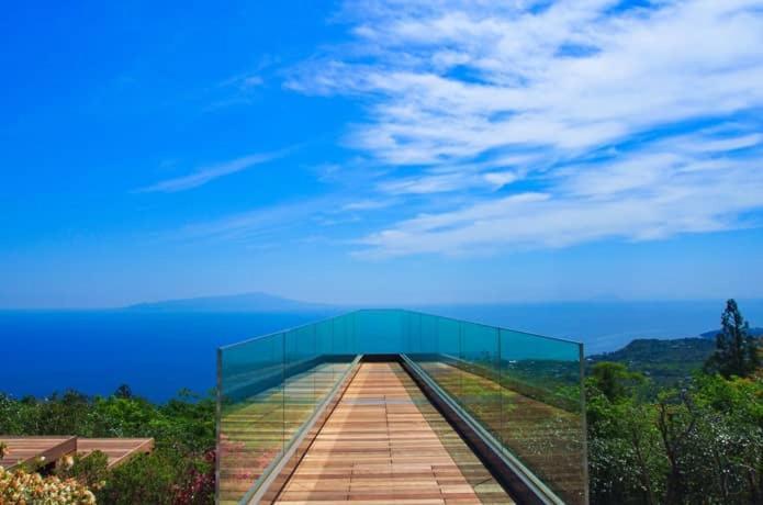 伊豆高原 温泉付別荘 Isana Mountain Villa Futo Exterior photo