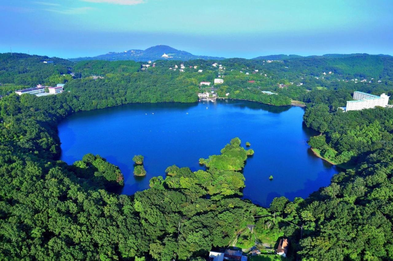 伊豆高原 温泉付別荘 Isana Mountain Villa Futo Exterior photo